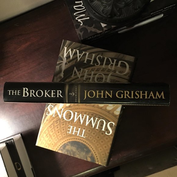 JOHN GRISHAM Hardcover Book THE BROKER - Picture 3 of 6